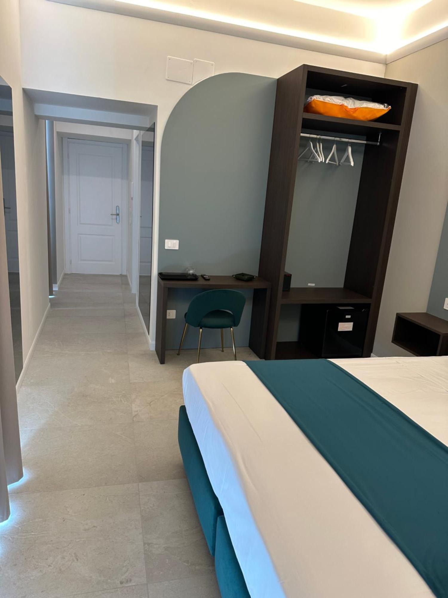 Hotiday Room Collection - Napoli Museo Suite 외부 사진